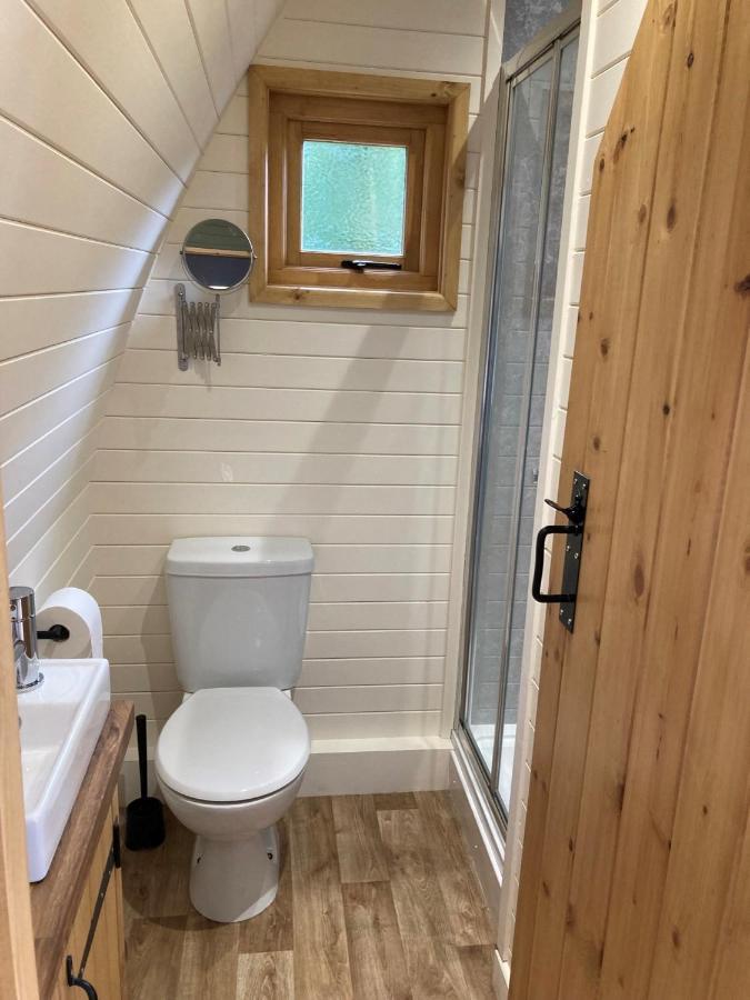Delor - Bryntalch Glamping Pods 호텔 몽고메리 외부 사진