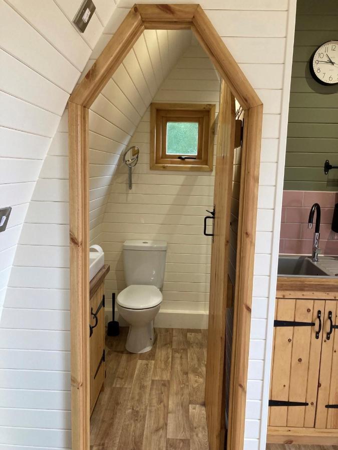Delor - Bryntalch Glamping Pods 호텔 몽고메리 외부 사진